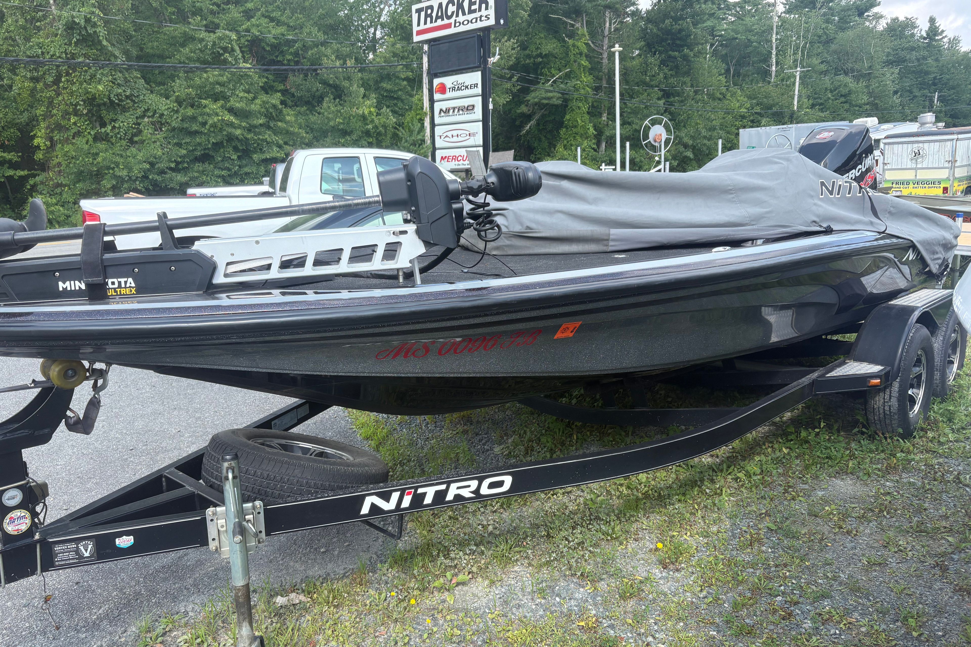 2015 Nitro Z-8 DC
