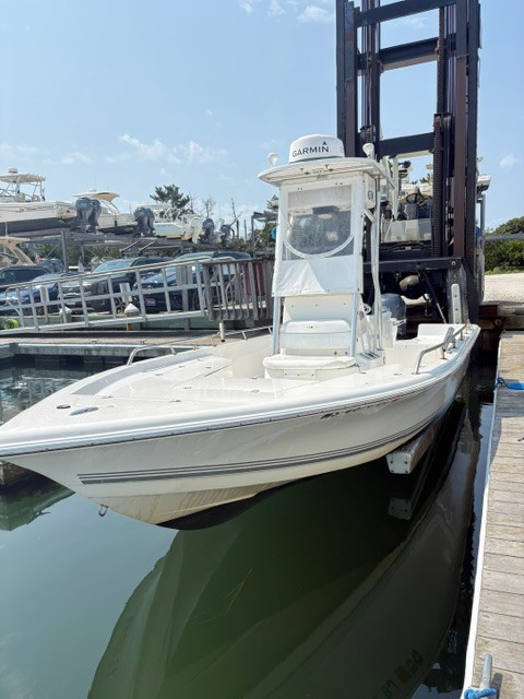 2004 Sea Pro SV2100CC Bay Boat