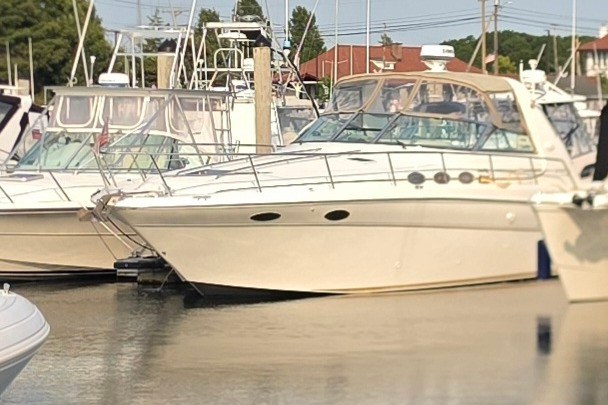 1998 Sea Ray Sundancer 370