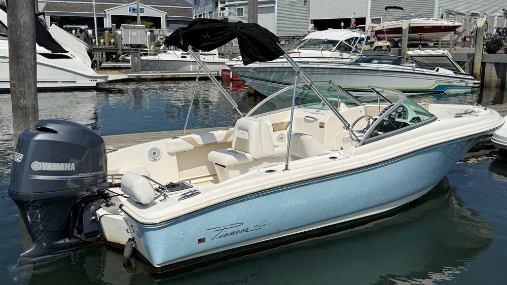 2014 Pioneer 197 Venture
